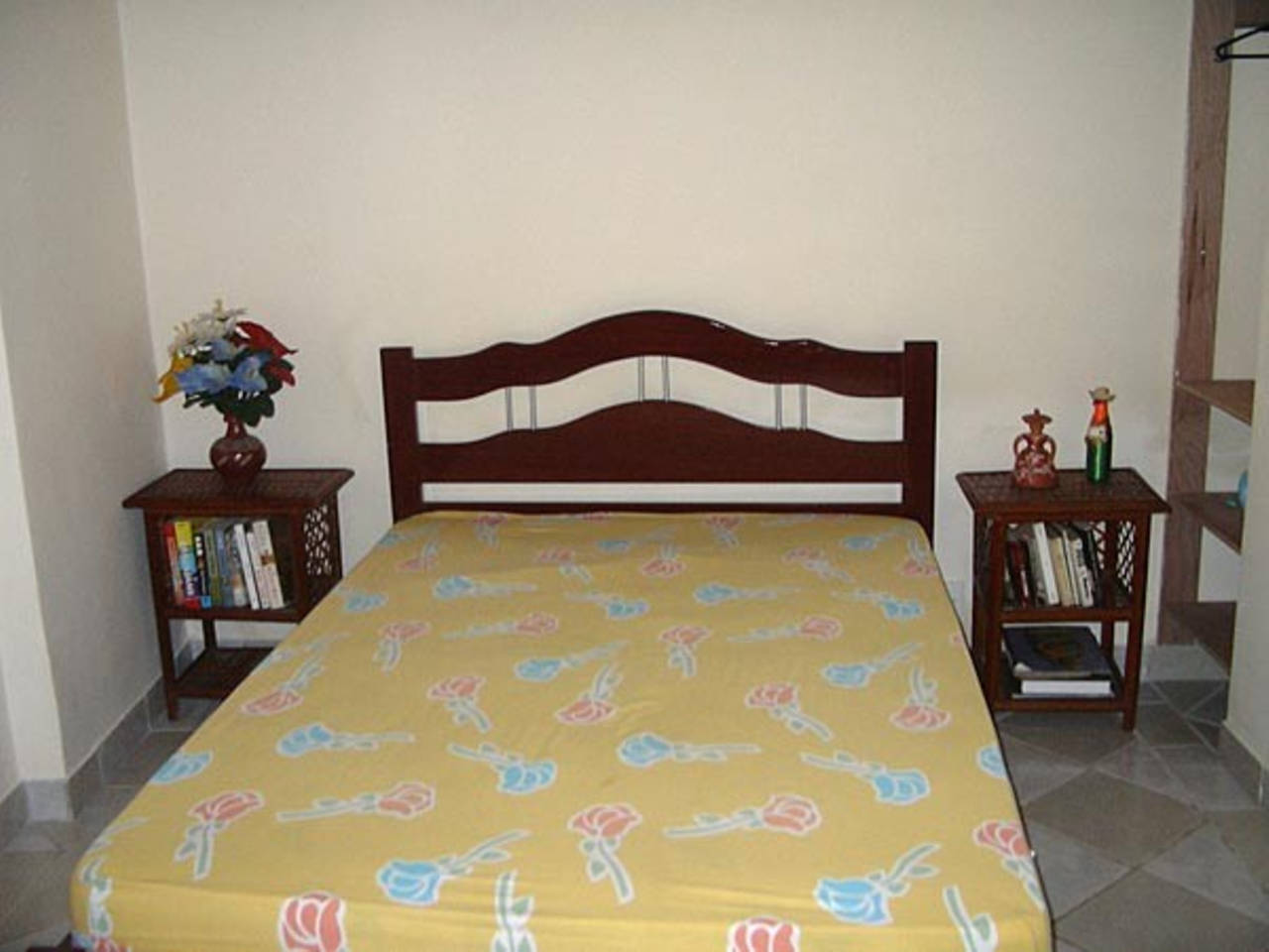 Rooms for rent near me  Rooms for rent, Affordable rooms, Rent